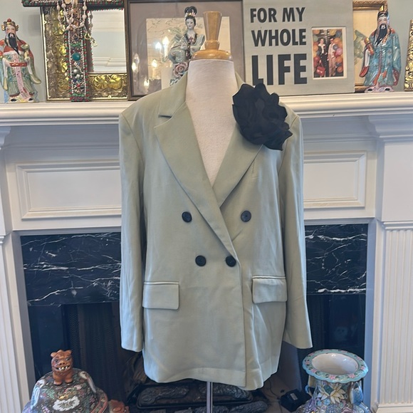 Zara Jackets & Blazers - NWT “Zara” light olive double breasted blazer